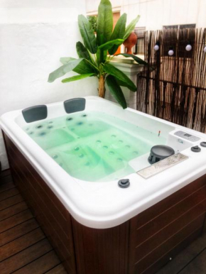 Casa Victoire 1923- terrasses et jacuzzi